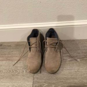 Toms